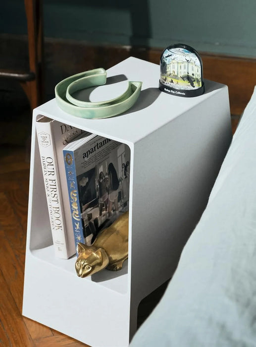 Tomo - End table