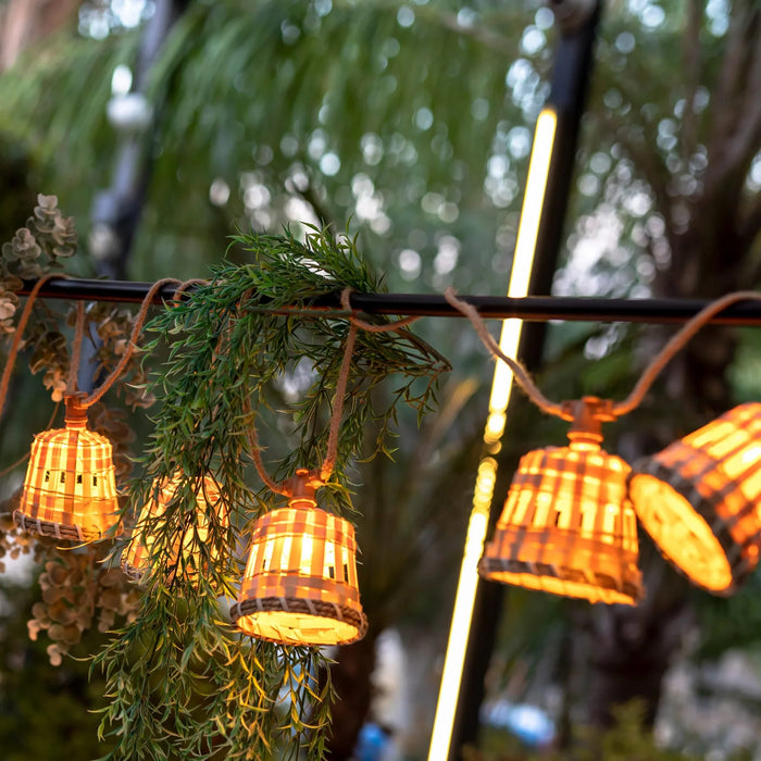 Extandable table frame for garland Lift