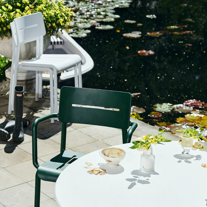 EEX - Round dining table