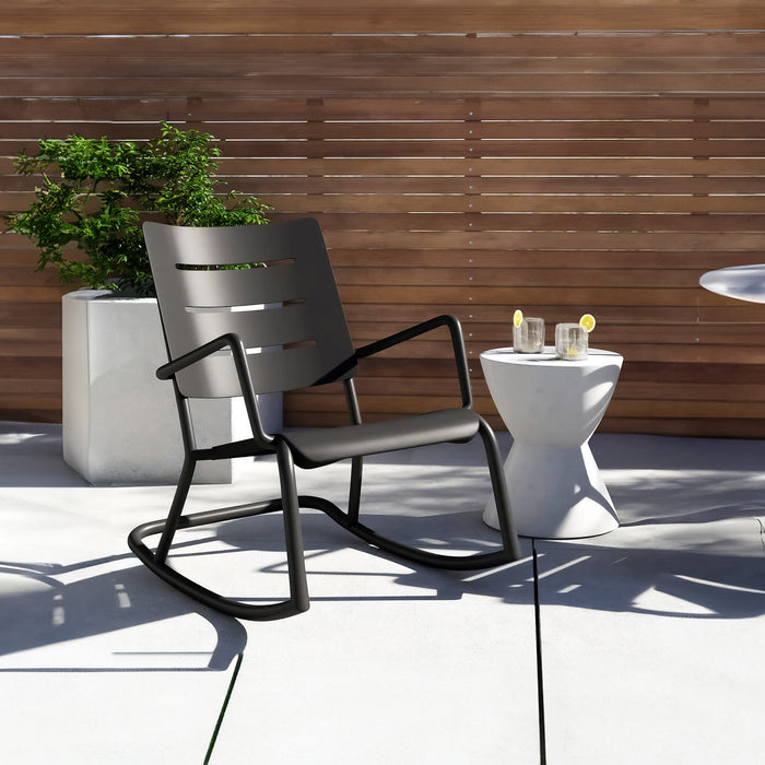 OUTO - Rocking chair