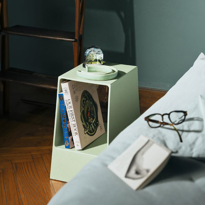Tomo - End table