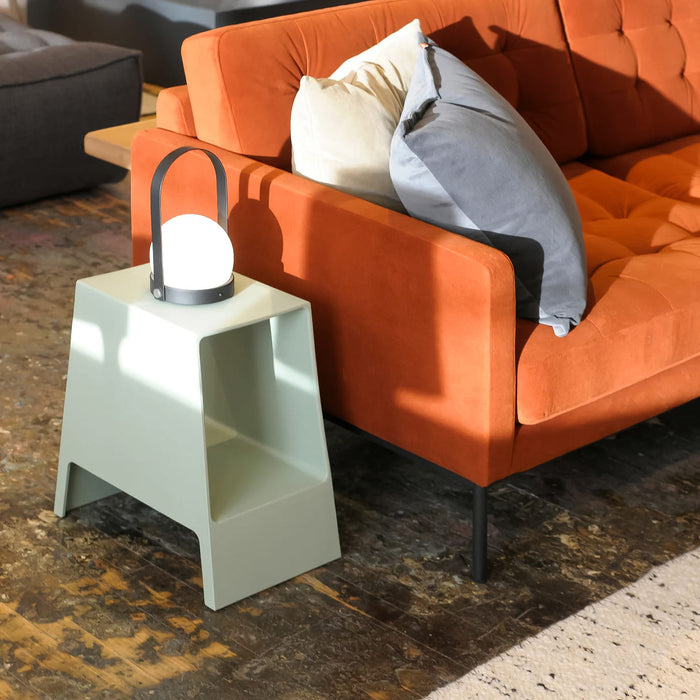 Tomo - End table