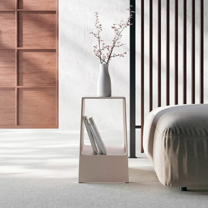 Tomo - End table