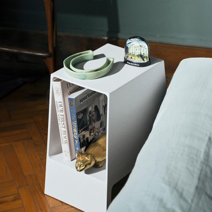 Tomo - End table
