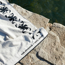 Charger l&#39;image dans la galerie, Beach Towel  -  Beach Towels  by  Basil Bangs
