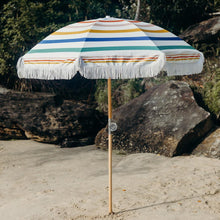 Charger l&#39;image dans la galerie, Upgrade your outdoor space with this luxurious and functional beach accessory.
