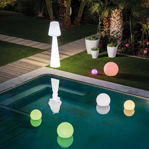 Experience the charm of Lola 165 by Newgarden, a weather-resistant floor luminaire for vibrant indoor and outdoor illumination.